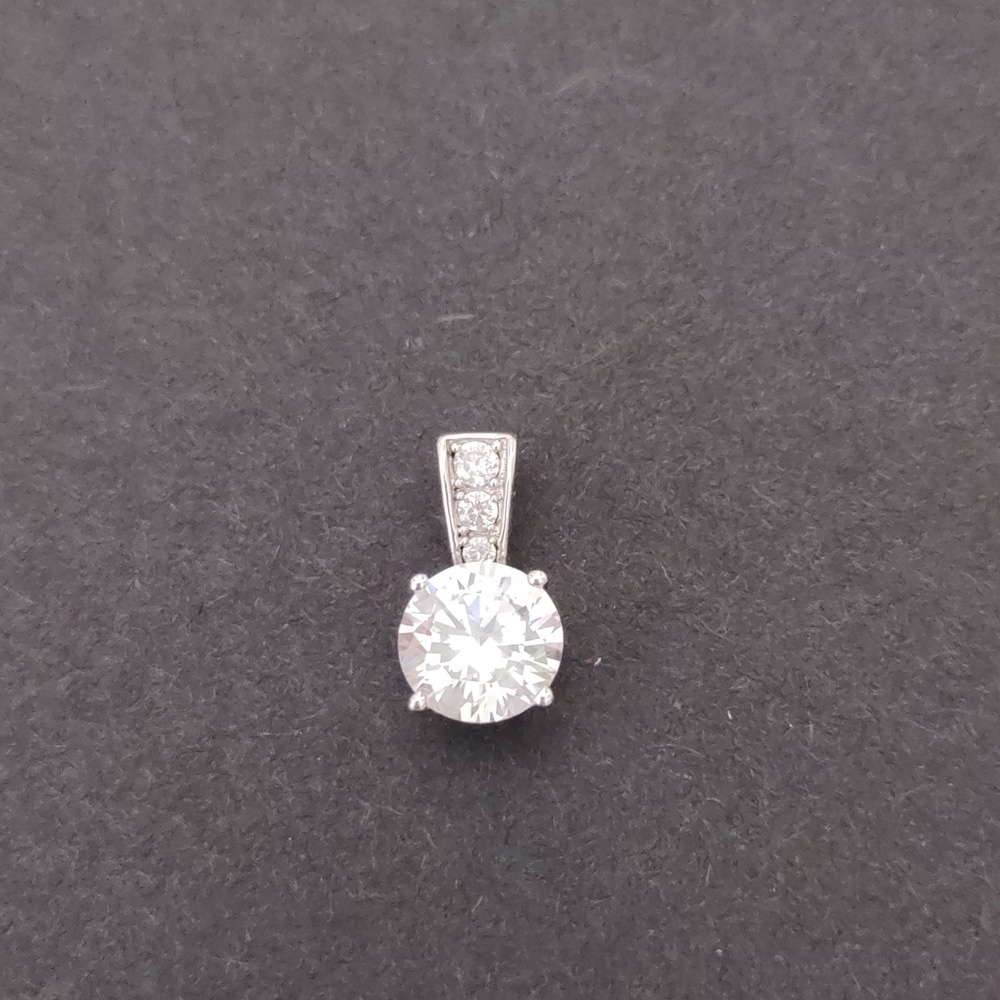 Diamond Style Stud Pendant